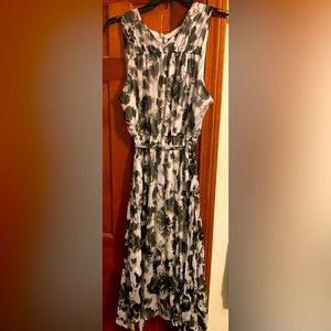 Simply Vera black and white cocktail dress